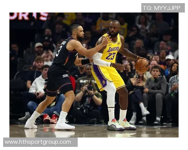 里夫斯谈老詹缺席影响强调全队需共同承担责任与压力